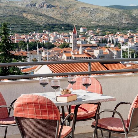 Apartments Kudelik Трогир Экстерьер фото