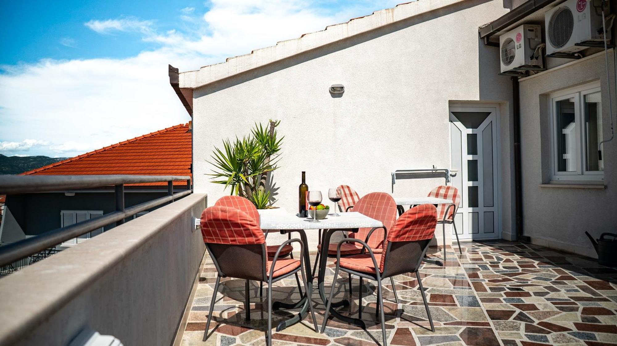 Apartments Kudelik Трогир Экстерьер фото