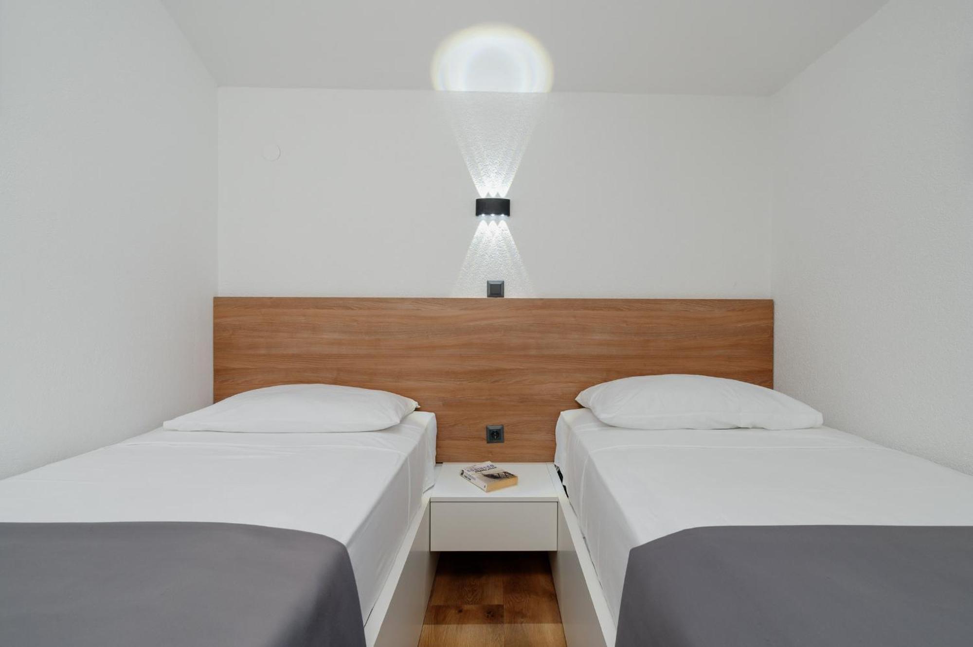 Apartments Kudelik Трогир Экстерьер фото