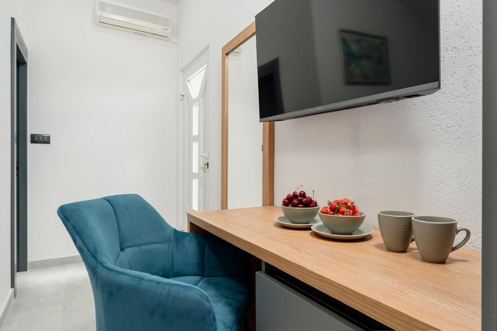 Apartments Kudelik Трогир Экстерьер фото