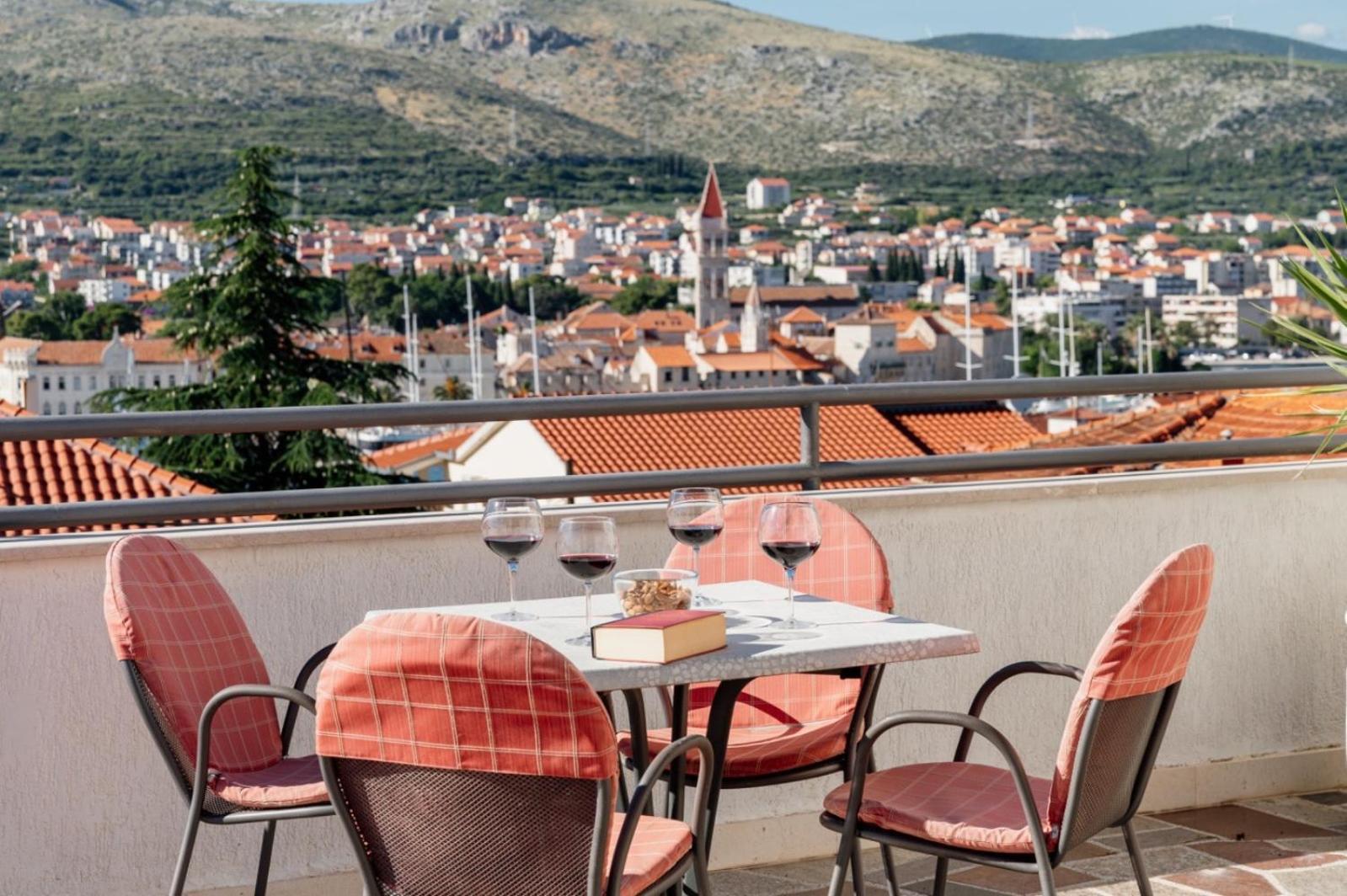 Apartments Kudelik Трогир Экстерьер фото